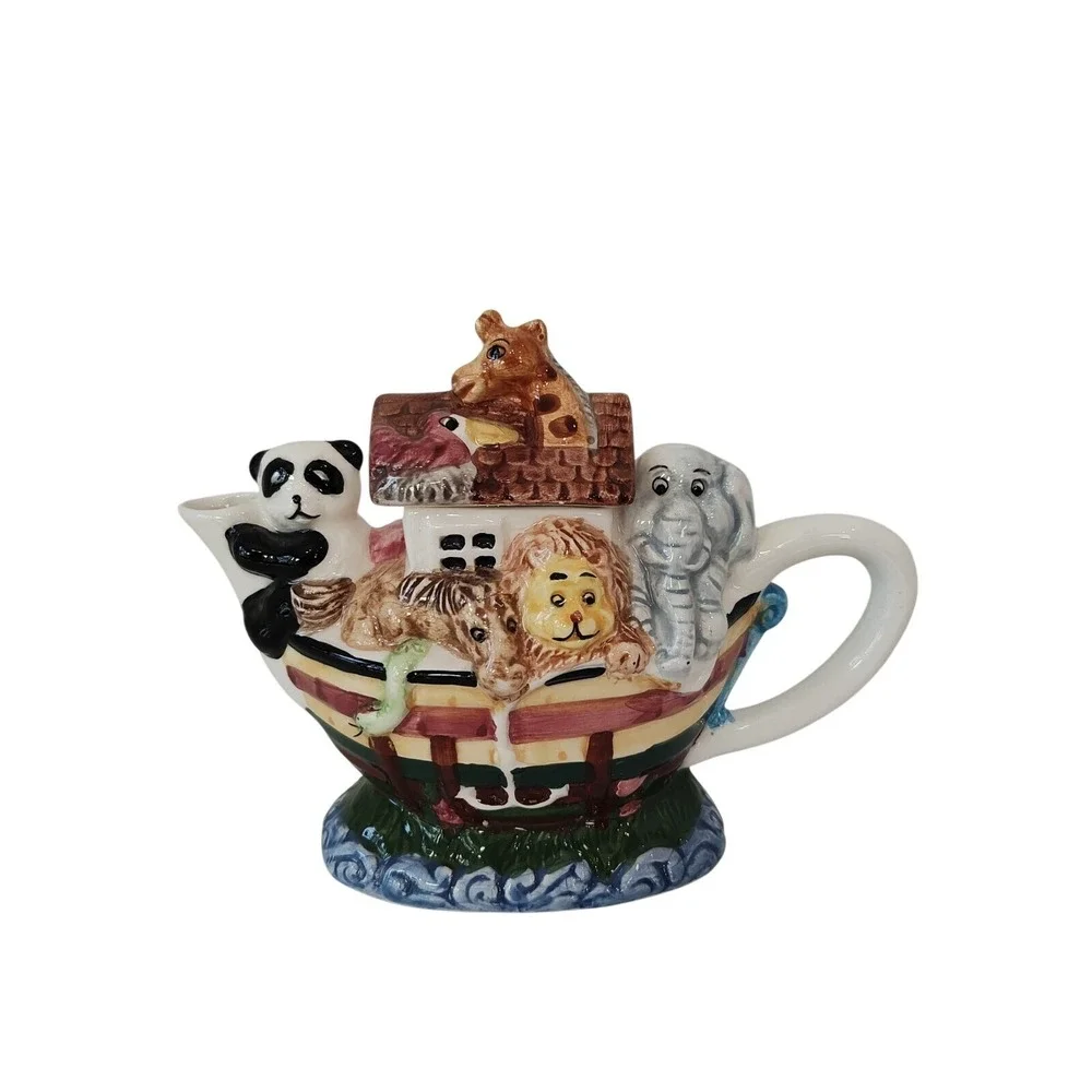 New World Specialties‎ Noah's Ark Animal Themed Ceramic Teapot Vintage